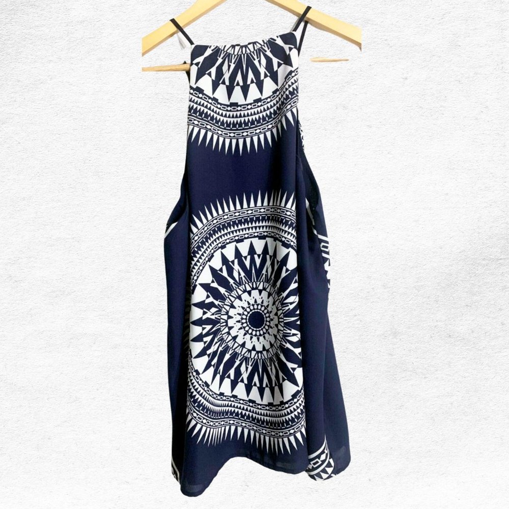 Medium Lumiere Navy Floral Tank Top Sleeveless Top